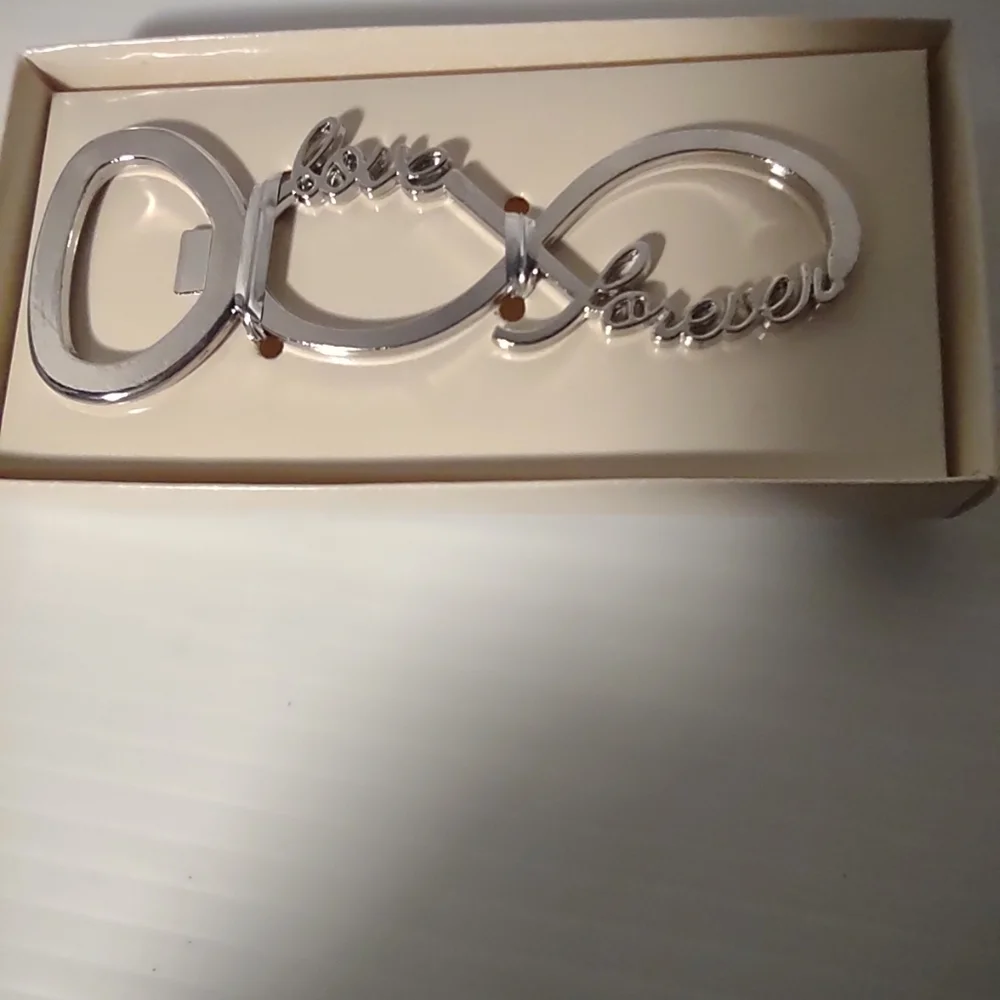 12 Love bottle opener favors - Picture 3 of 5